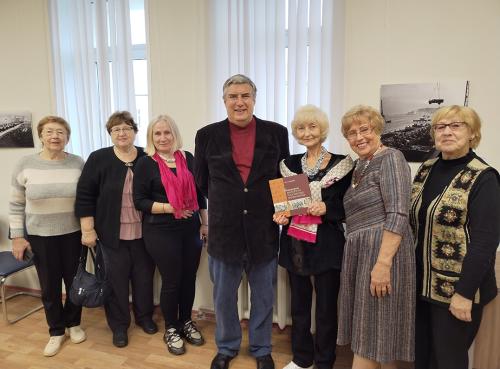 Презентация книги Ф. А. Селезнева “Нижегородские маршруты российских императоров”.