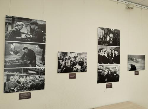 Фотовыставка "Город трудовой доблести"