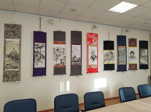 Художественная выставка Ирины Левашевой и ее учеников "Застывший ветер дальних дорог"