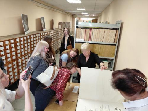 Фундаментальную библиотеку посетили нижегородские блогеры