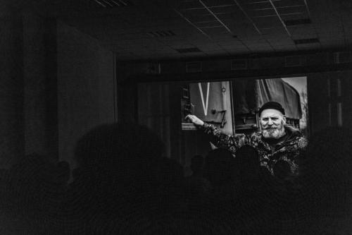 "Внимательно вглядитесь в эти лица…". Встреча с Леонидом Гройсманом