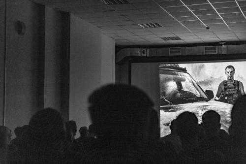 "Внимательно вглядитесь в эти лица…". Встреча с Леонидом Гройсманом